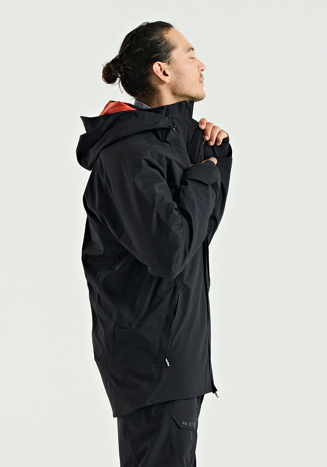 Color:Black