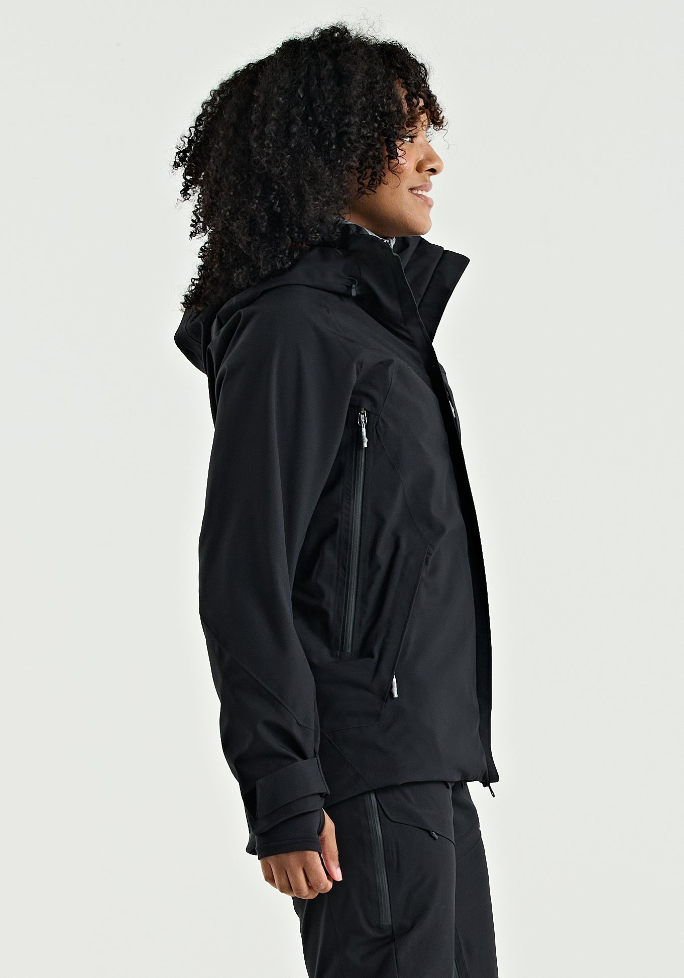 Color:Black